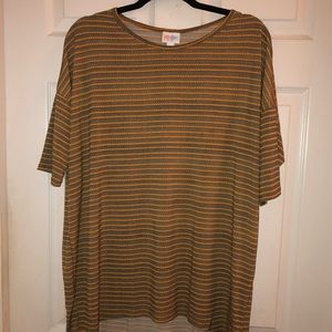 Medium LuLaRoe Irma